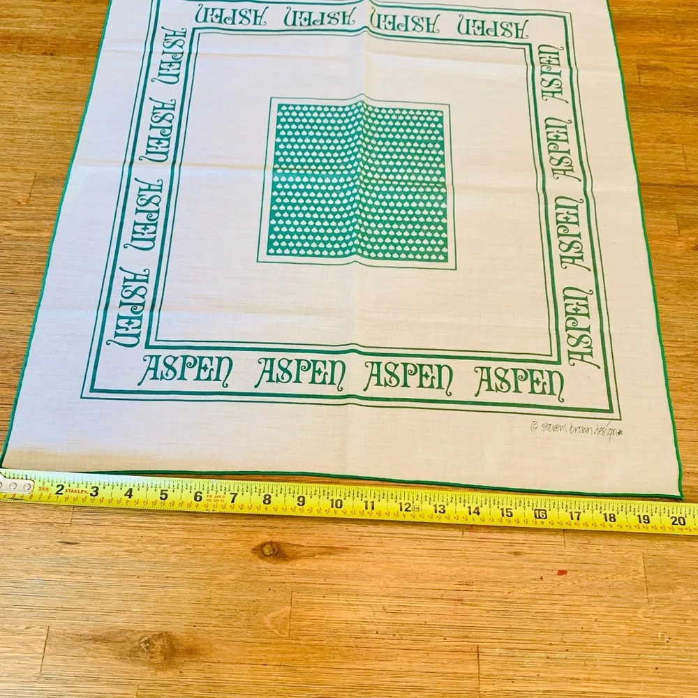 Aspen vintage resort Stevens brown design Green and White Scarf square